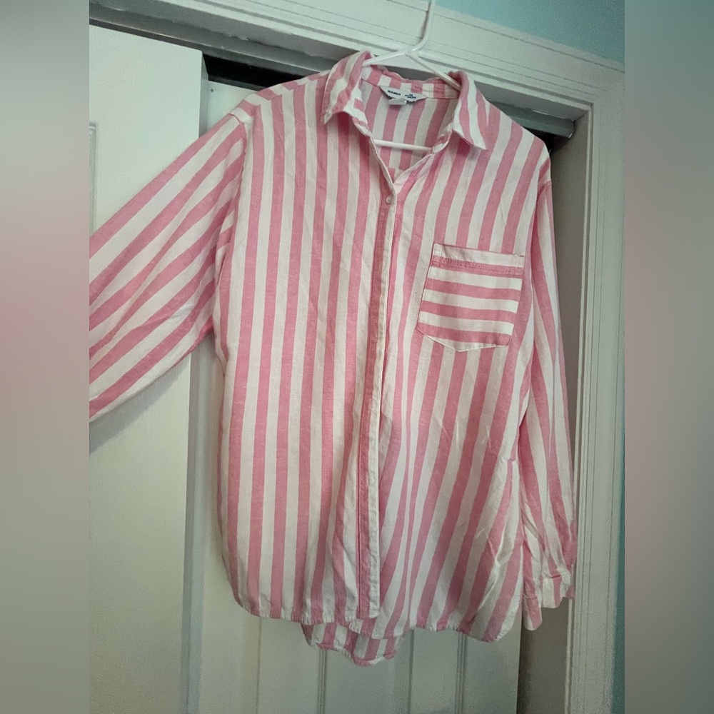 Old Navy Pink and White Striped Button-Down Shirt